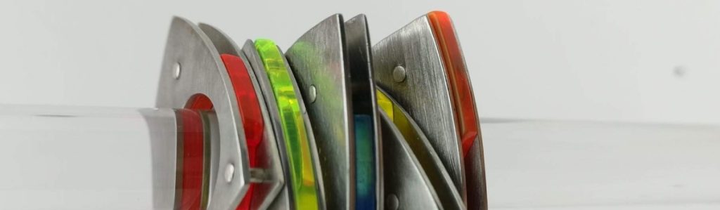 Dhoek-5-rings-multicoloured-stacked-sideways